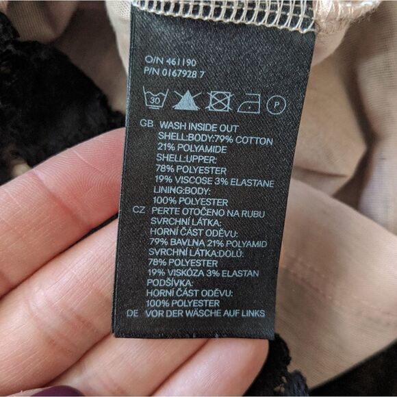 ⭐ H&M Black Floral Lace Dress - Picture 6 of 8